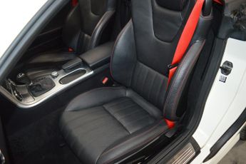 MERCEDES-BENZ SLK SLK 250 CDI BlueEFFICIENCY AMG Sport Tip Auto LOW MILEAGE