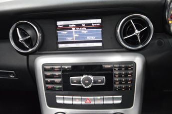 MERCEDES-BENZ SLK SLK 250 CDI BlueEFFICIENCY AMG Sport Tip Auto LOW MILEAGE