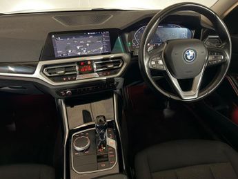 BMW 3 SERIES 330e SE Pro 5dr Step Auto