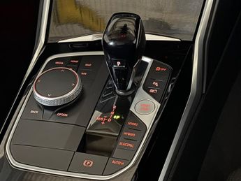 BMW 3 SERIES 330e SE Pro 5dr Step Auto