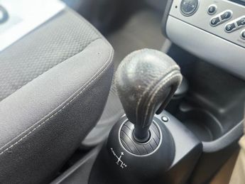 RENAULT GRAND MODUS 1.5 dCi 86 Dynamique 5dr QS5