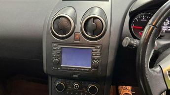 NISSAN QASHQAI 1.5 dCi 360 5dr ++ PANROOF / NAV / BLUETOOTH / HALF LEATHER ++