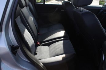 LAND ROVER FREELANDER 2.2 SD4 XS 5dr Auto