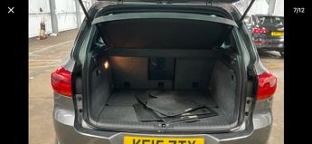 VOLKSWAGEN TIGUAN 2.0 TDi BlueMotion Tech R-Line 5dr 150 DSG [NAV]