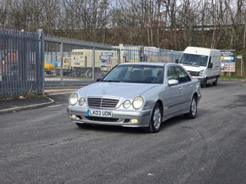 MERCEDES-BENZ E CLASS 2.2 E220 CDI Classic Saloon 4dr Diesel Automatic (184 g/km 125 b