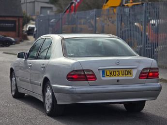 MERCEDES-BENZ E CLASS 2.2 E220 CDI Classic Saloon 4dr Diesel Automatic (184 g/km 125 b