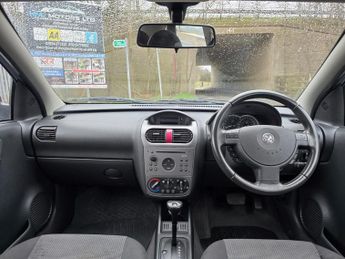 VAUXHALL CORSA 1.4i 16v Design Hatchback 5dr Petrol Automatic (a/c) (180 g/km 8