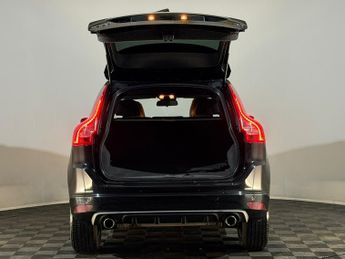 VOLVO XC60 D5 [215] R DESIGN Nav 5dr AWD Geartronic