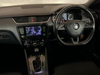 SKODA OCTAVIA 2.0 TDI CR vRS 5dr DSG