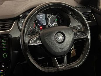 SKODA OCTAVIA 2.0 TDI CR vRS 5dr DSG