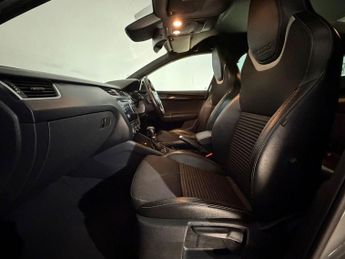 SKODA OCTAVIA 2.0 TDI CR vRS 5dr DSG