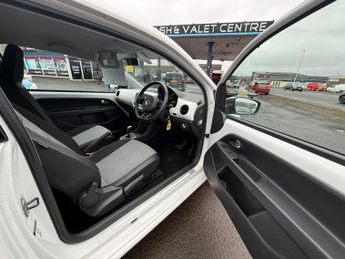 VOLKSWAGEN UP! 1.0 HIGH UP! AUTOMATIC