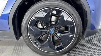 BMW IX3 80kWh Premier Edition Pro SUV 5dr Electric Auto (286 ps)