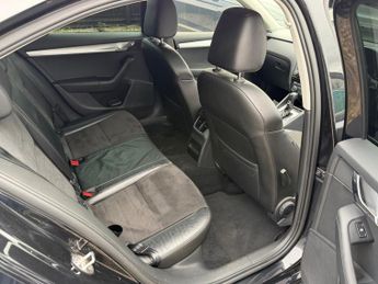 SKODA OCTAVIA 2.0 TDI CR SE L 5dr DSG