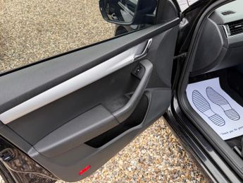 SKODA OCTAVIA 2.0 TDI CR SE L 5dr DSG