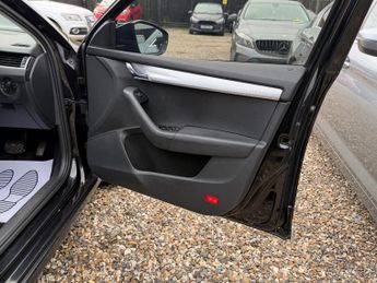 SKODA OCTAVIA 2.0 TDI CR SE L 5dr DSG