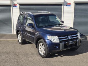 Mitsubishi Shogun 3.2 DI-DC [197] Equippe 3dr