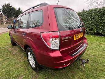 SUBARU FORESTER 2.0 X 5dr Auto