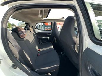 CITROEN C1 1.2 PureTech Feel 5dr