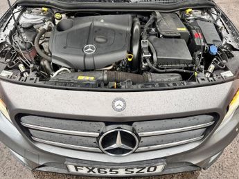 MERCEDES-BENZ GLA GLA 220 CDI 4Matic AMG Line 5dr Auto [Pre Plus]