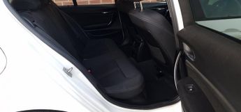 BMW 1 SERIES 118i [1.5] Sport 5dr [Nav/Servotronic]