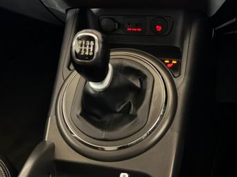 KIA SPORTAGE 2.0 CRDi First Edition 5dr