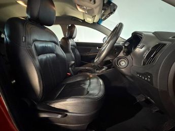 KIA SPORTAGE 2.0 CRDi First Edition 5dr