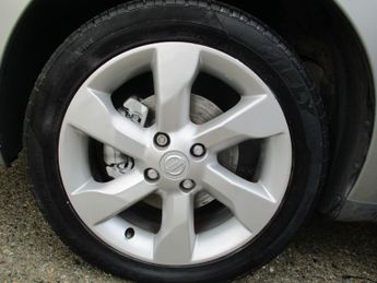 NISSAN NOTE 1.6 Tekna 5dr Auto