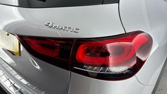 MERCEDES-BENZ GLA 2.0 GLA220d AMG Line (Premium Plus) SUV 5dr Diesel 8G-DCT 4MATIC