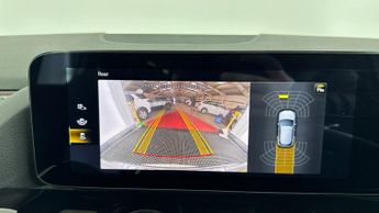 MERCEDES-BENZ GLA 2.0 GLA220d AMG Line (Premium Plus) SUV 5dr Diesel 8G-DCT 4MATIC