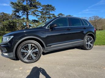 VOLKSWAGEN TIGUAN 2.0 TDi 150 4Motion SE Nav 5dr DSG