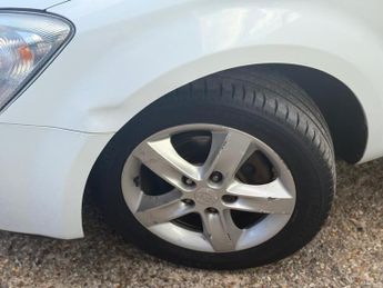 KIA CEED 1.6 SR-7 5dr