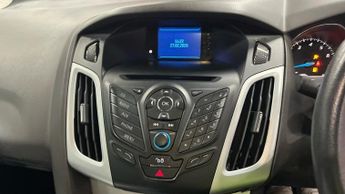 FORD FOCUS 1.6 125 Zetec 5dr