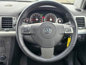 VAUXHALL SIGNUM 2.2i Direct Design 5dr Auto