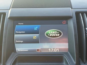 LAND ROVER FREELANDER 2 2.2 SD4 HSE 5dr 4WD Auto ++ SUNROOF / LEATHER / NAV ++