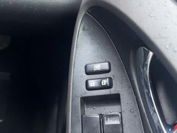 TOYOTA RAV4 2.2 D-CAT XT-R 5dr Auto