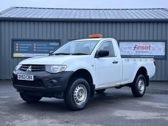 Mitsubishi L200 2.5 DI-D 4Work Pickup 2dr Diesel Manual 4WD Euro 5 (134 ps)