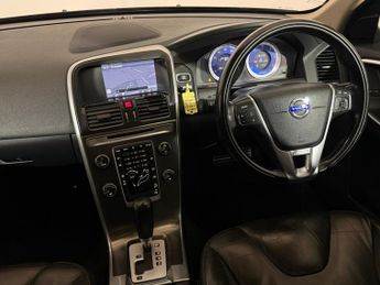 VOLVO XC60 D5 [215] R DESIGN 5dr AWD Geartronic