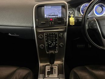 VOLVO XC60 D5 [215] R DESIGN 5dr AWD Geartronic