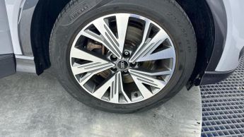 AUDI Q4 E-TRON 40 Sport SUV 5dr Electric Auto 82kWh (204 ps)