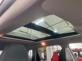 NISSAN X-TRAIL 2.0 dCi Tekna 5dr 4WD Xtronic ++ PANROOF / 7 SEAT / NAV / CAMERA