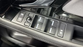 LAND ROVER RANGE ROVER EVOQUE 2.0 D165 R-Dynamic 5dr Auto