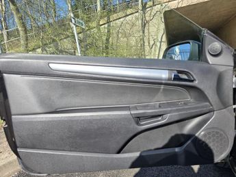 VAUXHALL ASTRA 1.8 VVT Design 2dr Auto