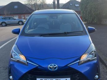 TOYOTA YARIS 1.5 Hybrid Icon Tech 5dr CVT
