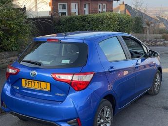 TOYOTA YARIS 1.5 Hybrid Icon Tech 5dr CVT