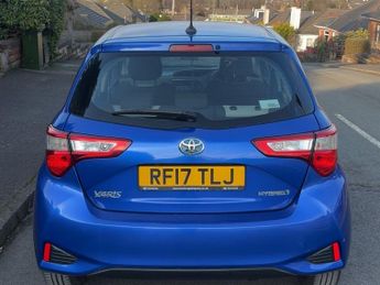 TOYOTA YARIS 1.5 Hybrid Icon Tech 5dr CVT