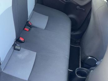 TOYOTA YARIS 1.5 Hybrid Icon Tech 5dr CVT