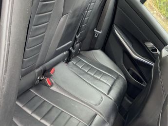 BMW 3 SERIES 320d MHT M Sport 4dr Step Auto