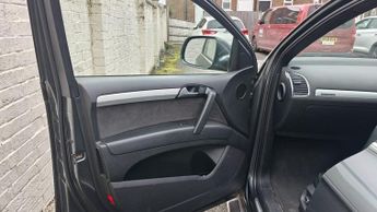 AUDI Q7 3.0 TDI 245 Quattro S Line Plus 5dr Tip Auto