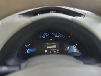 NISSAN LEAF 24kWh Hatchback 5dr Electric Auto (107 bhp)